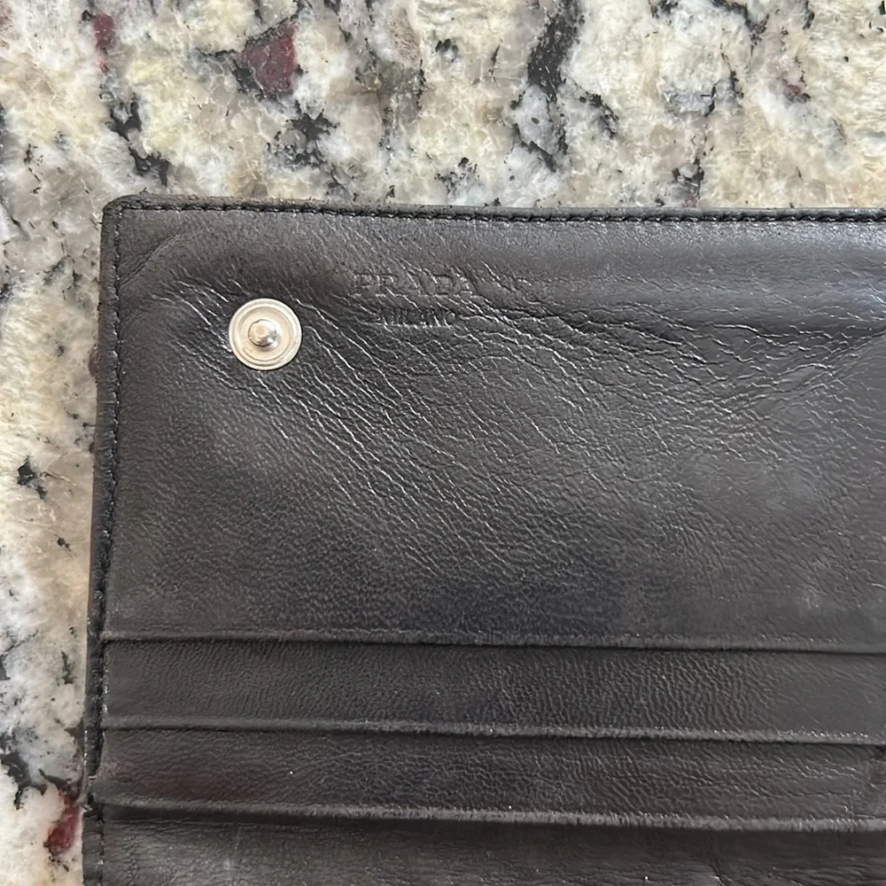Prada Black Wallet - Picture 4 of 10